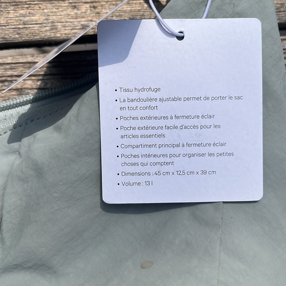 Lululemon  Large Slouchy Sling Bag 13L - Picture 10 of 14